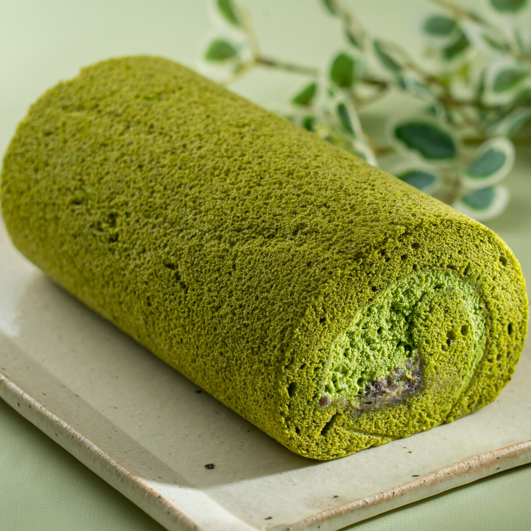 抹茶ロールケーキ【冷凍配送】